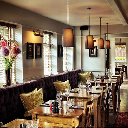 The Black Horse Fulmer Extérieur photo